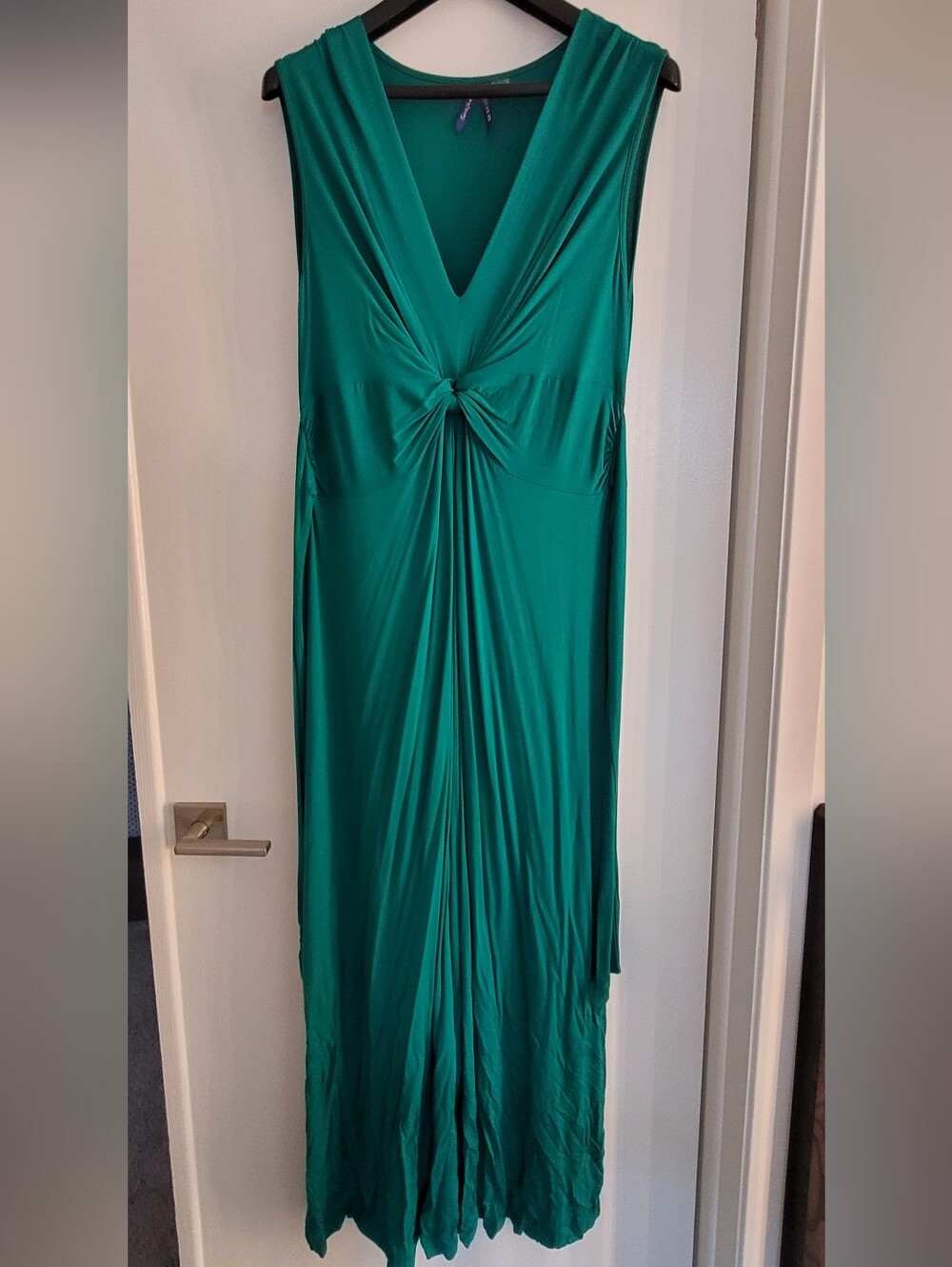 Maternity Sleeveless Emerald Knot-Front Maxi Dress